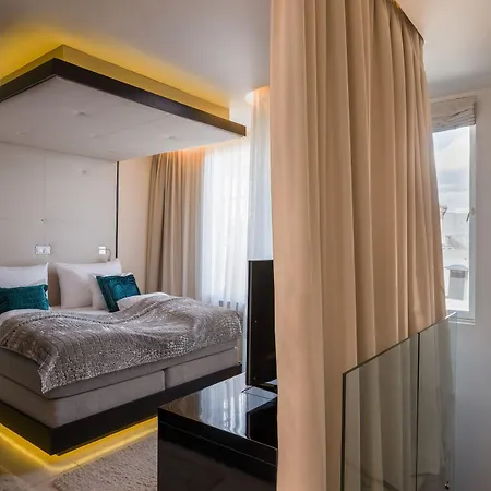 Folketeateret Hotel 4*