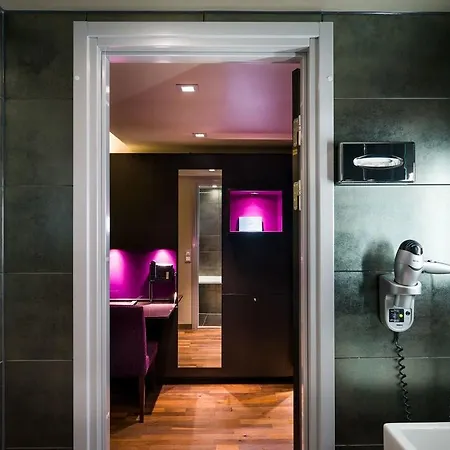 Hotell Folketeateret
