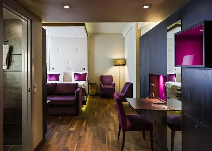 Folketeateret Hotel 4*