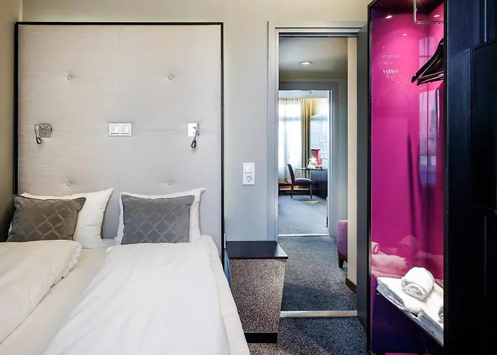 Folketeateret Hotel 4*