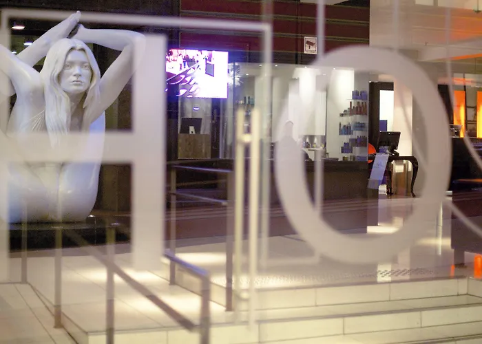 酒店 Folketeateret 4*