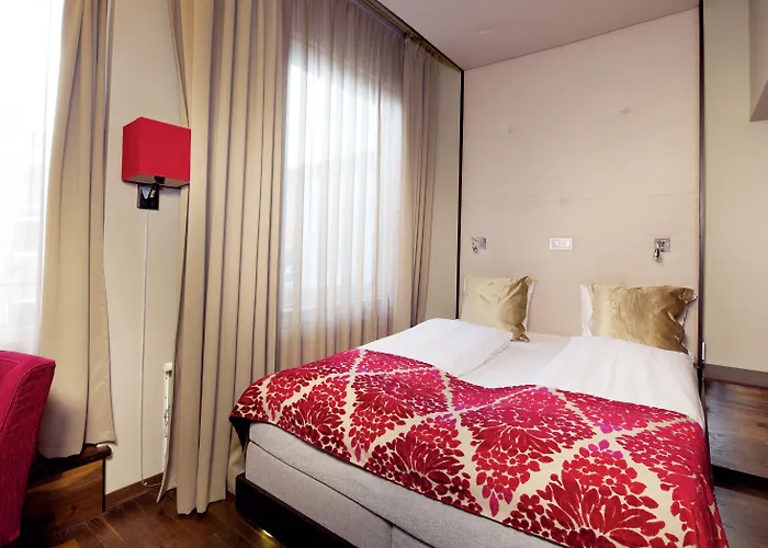 Hotel Folketeateret 4*